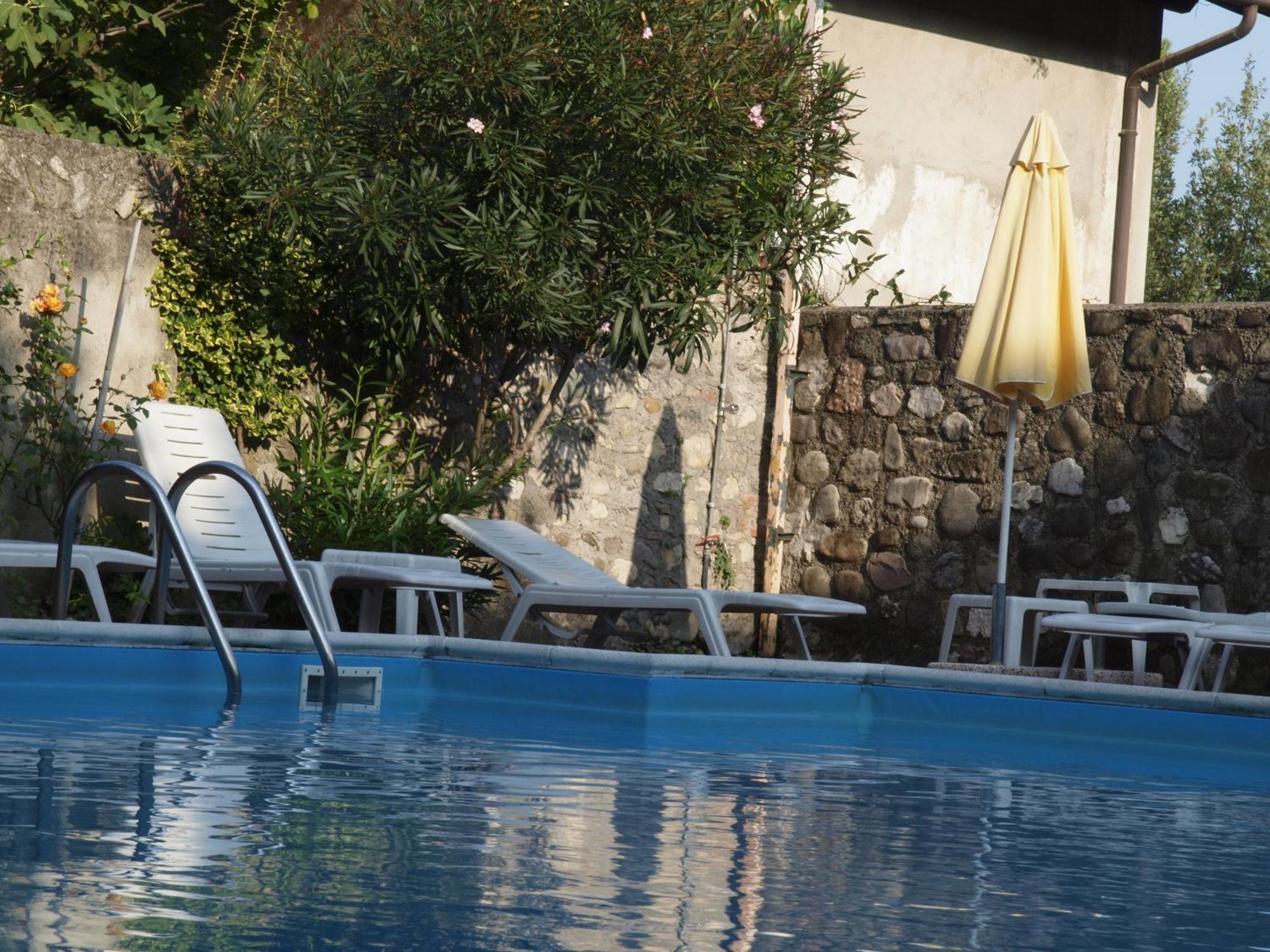 Hotel San Filis サン・フェリーチェ・デル・ベナーコ エクステリア 写真